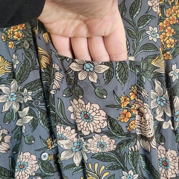 LOFT Petit Floral Blouse - Picture 5 of 12